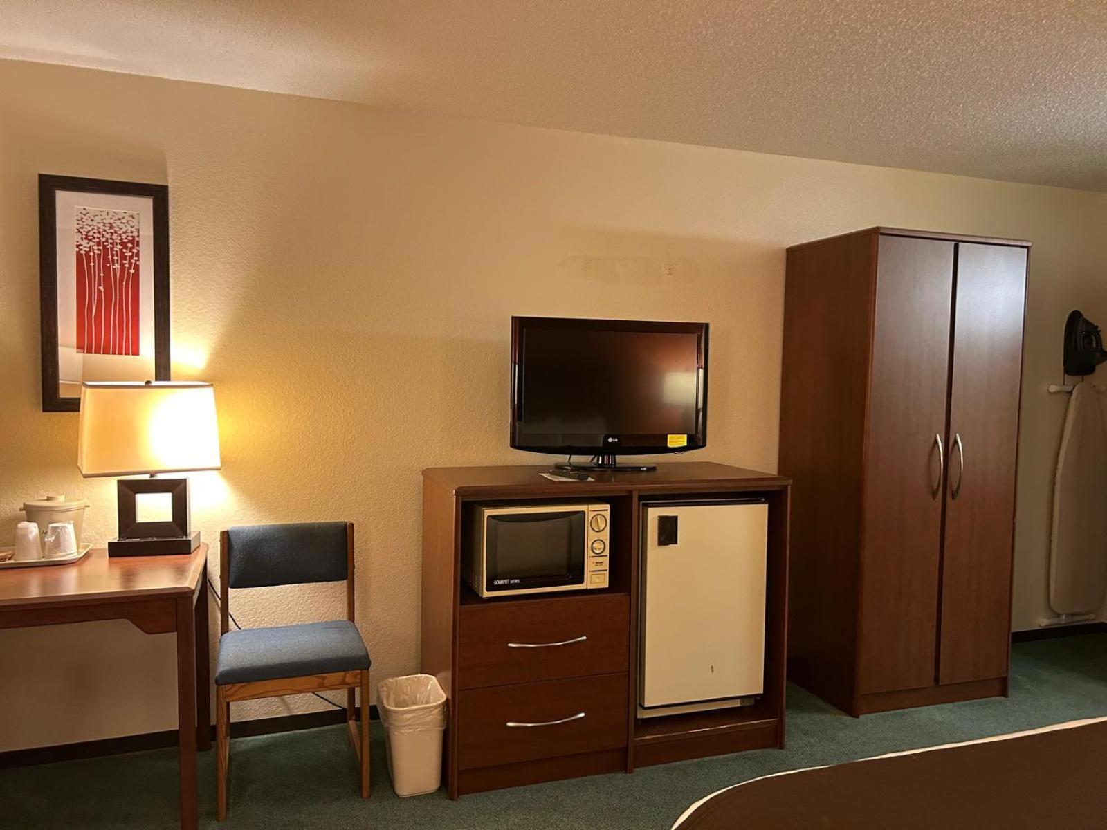 Northwoods Inn & Suites - Blackduck Exterior photo